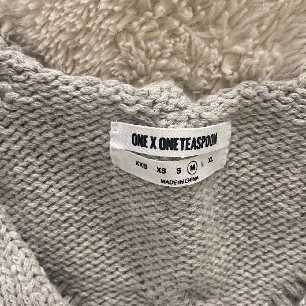 One Teaspoon Sweater - Picture 4 of 5
